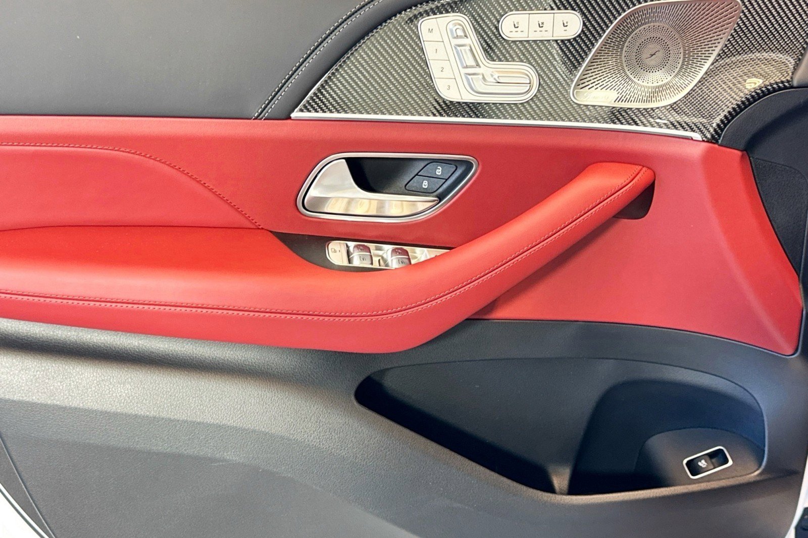 New 2026 Mercedes-Benz GLE 63 AMG S image 16