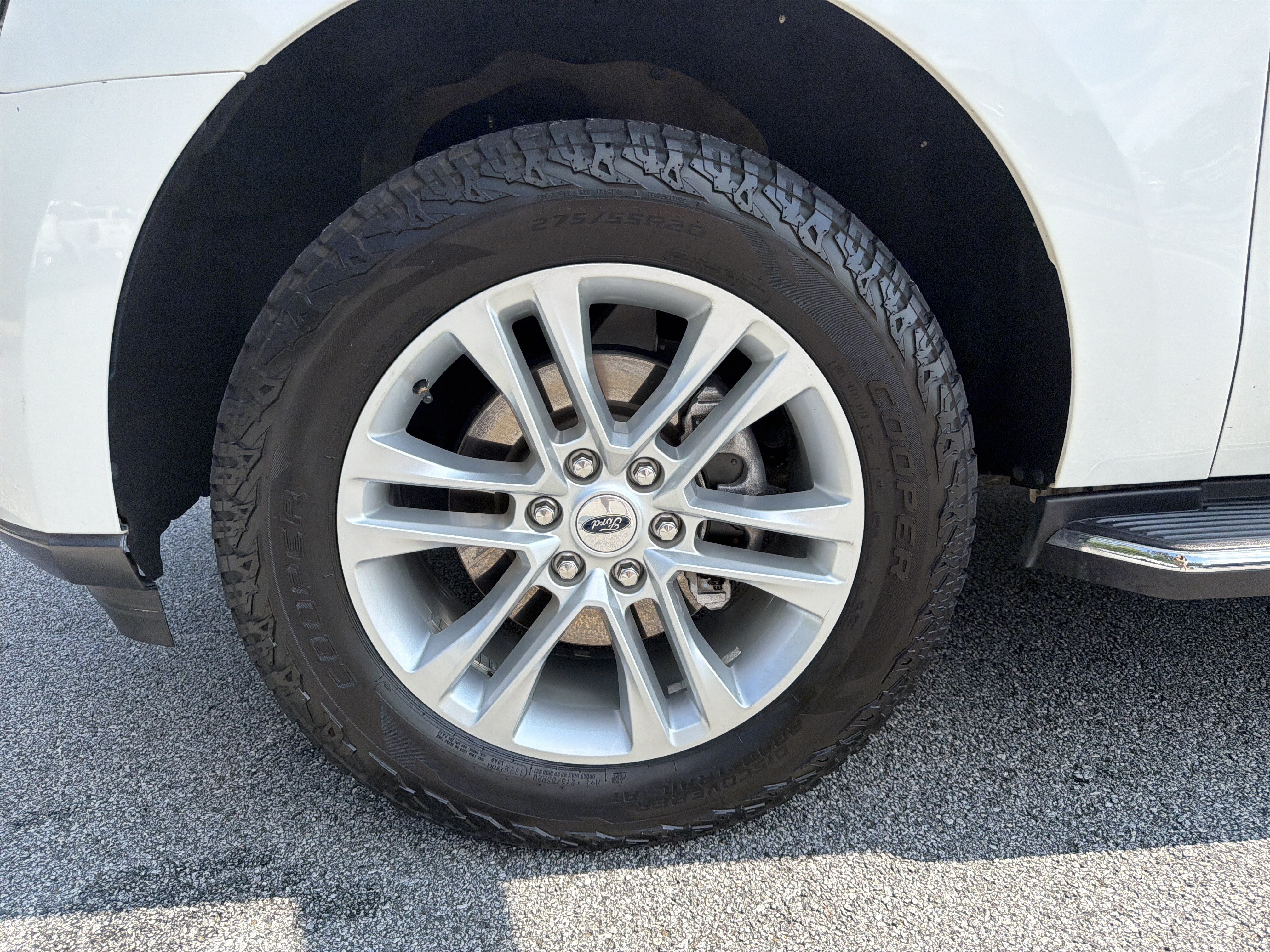 Used 2022 Ford Expedition XLT AWD/4WD image 13