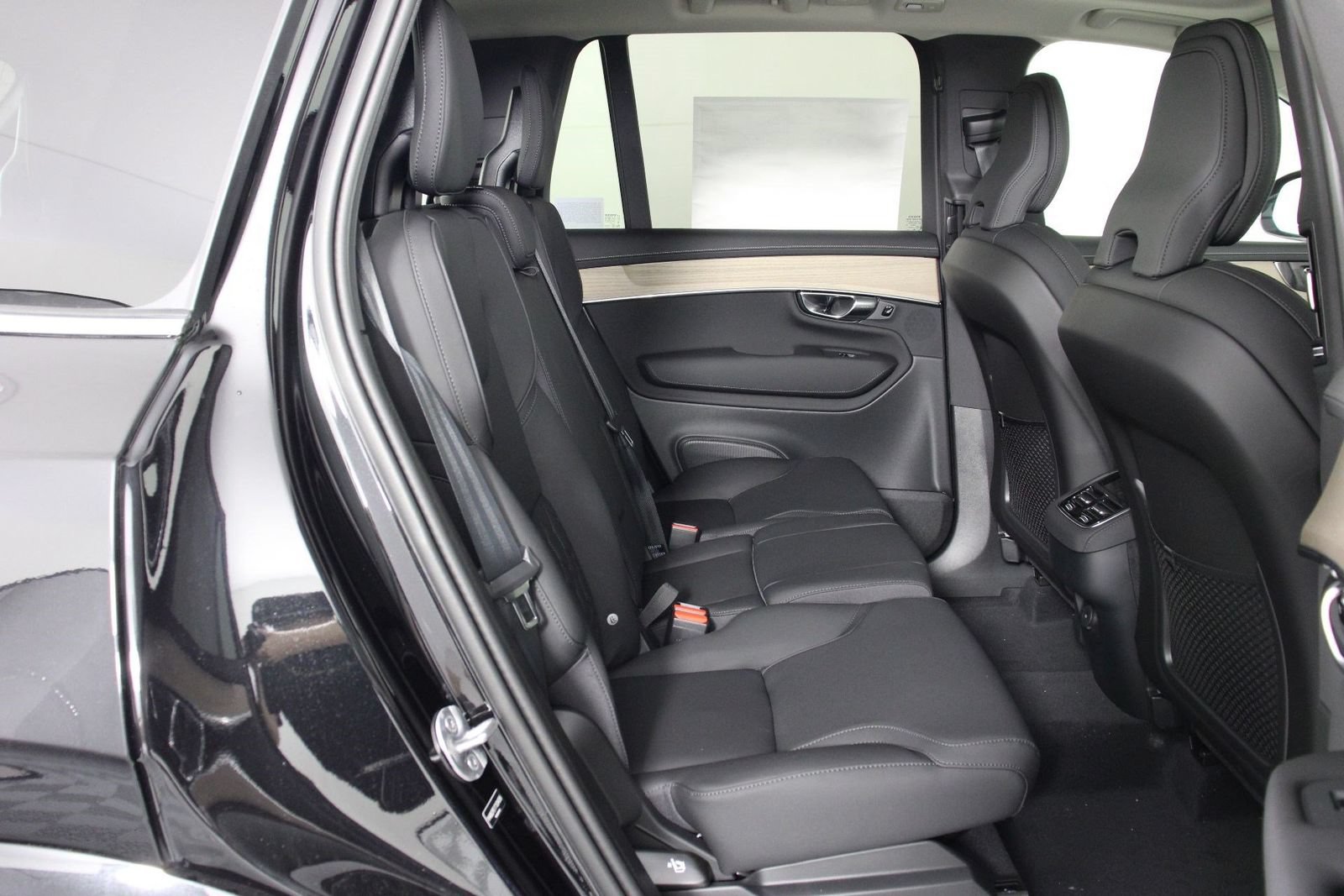 New 2026 Volvo XC90 B6 Plus AWD/4WD image 11