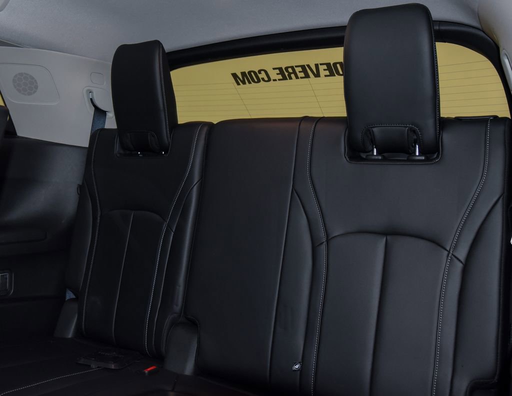 Used 2023 INFINITI QX60 Luxe w/ Cargo Package AWD/4WD image 7