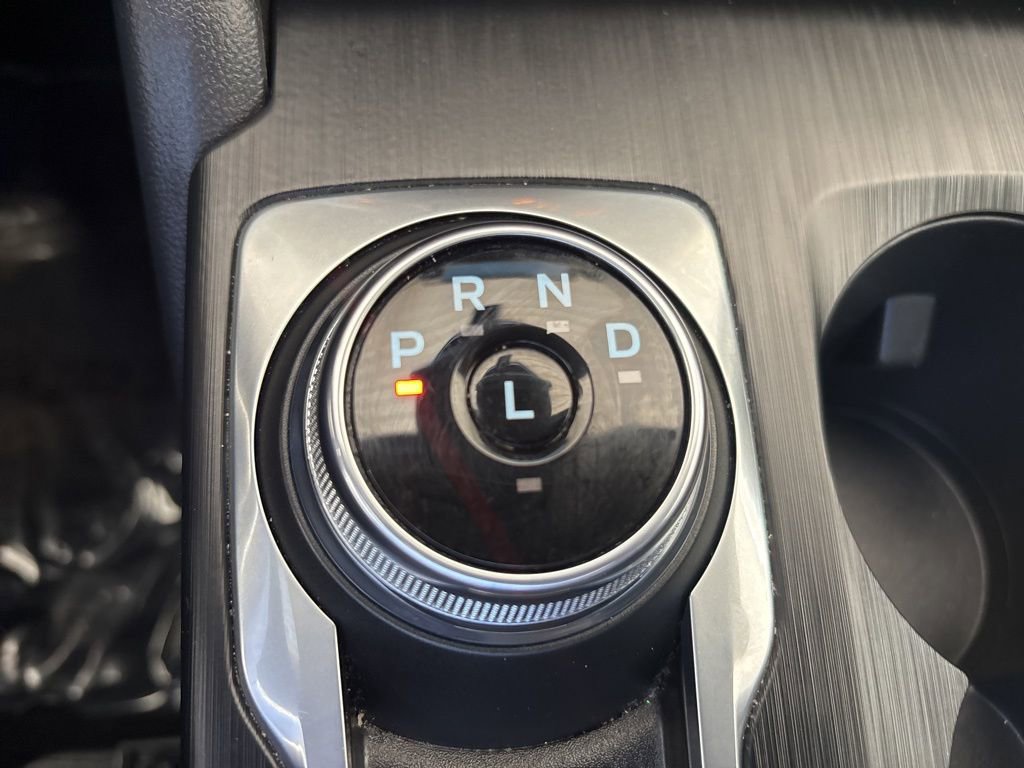 Used 2025 Ford Escape ST-Line image 16