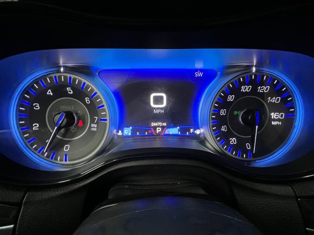 Used 2023 Chrysler 300 Touring L w/ Comfort Group image 17