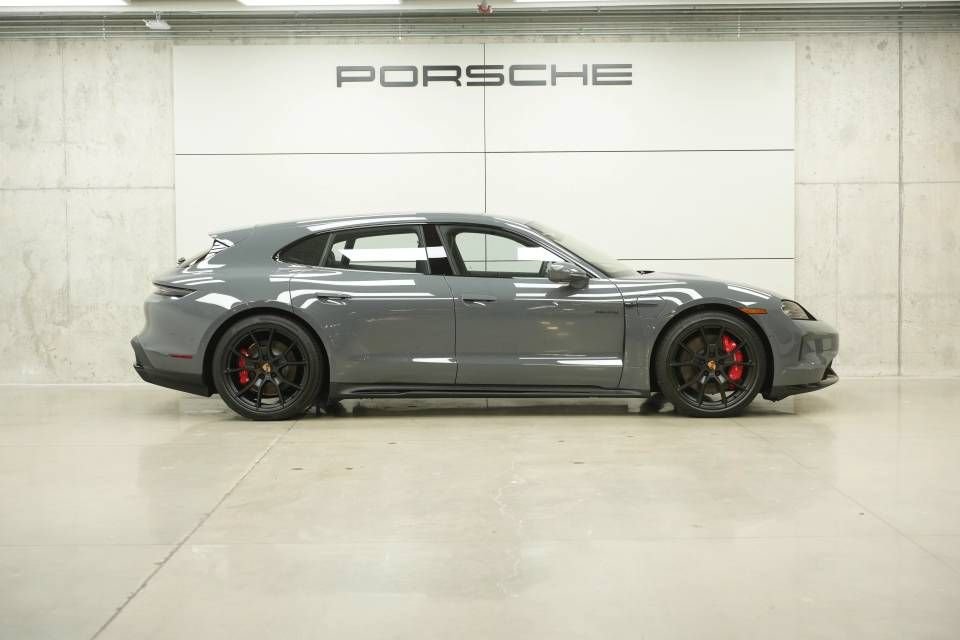 New 2026 Porsche Taycan GTS AWD/4WD image 8