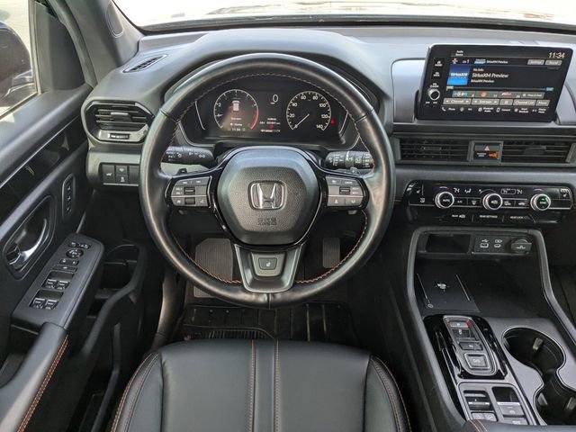 Used 2025 Honda Pilot TrailSport image 22