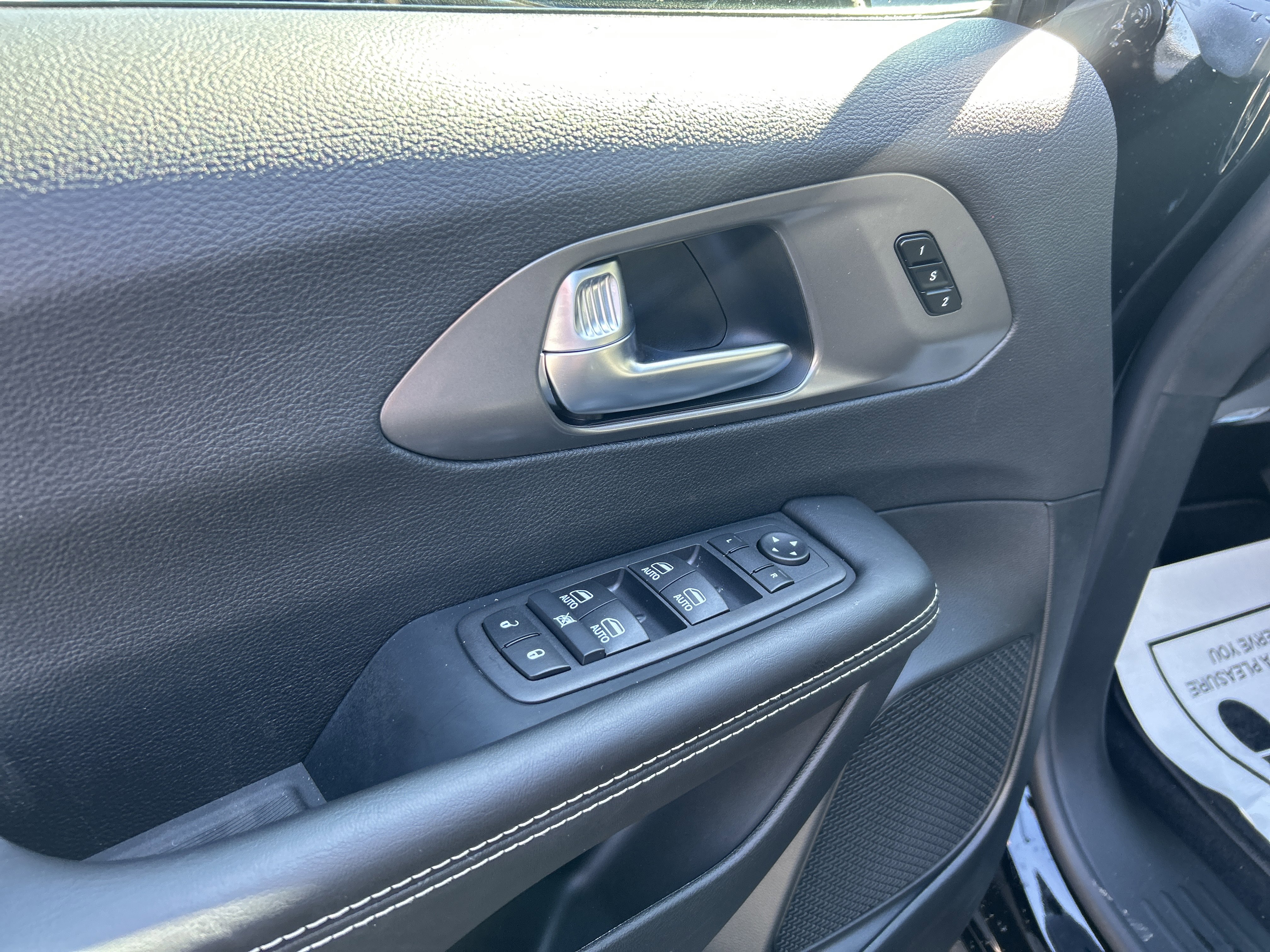 New 2026 Chrysler Pacifica Select image 33