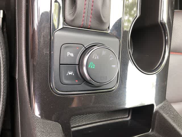 Used 2021 Chevrolet Blazer RS AWD/4WD image 32