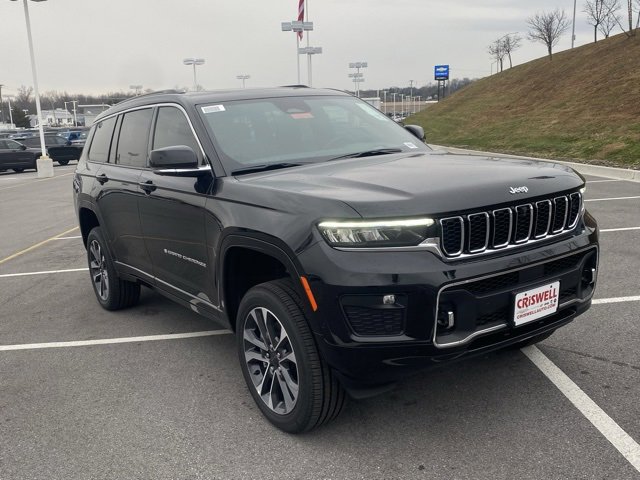 New 2025 Jeep Grand Cherokee L Overland w/ Advanced Protech Group III image 2