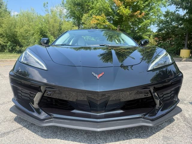Used 2025 Chevrolet Corvette Stingray Premium Conv w/ Z51 Performance Package RWD image 11