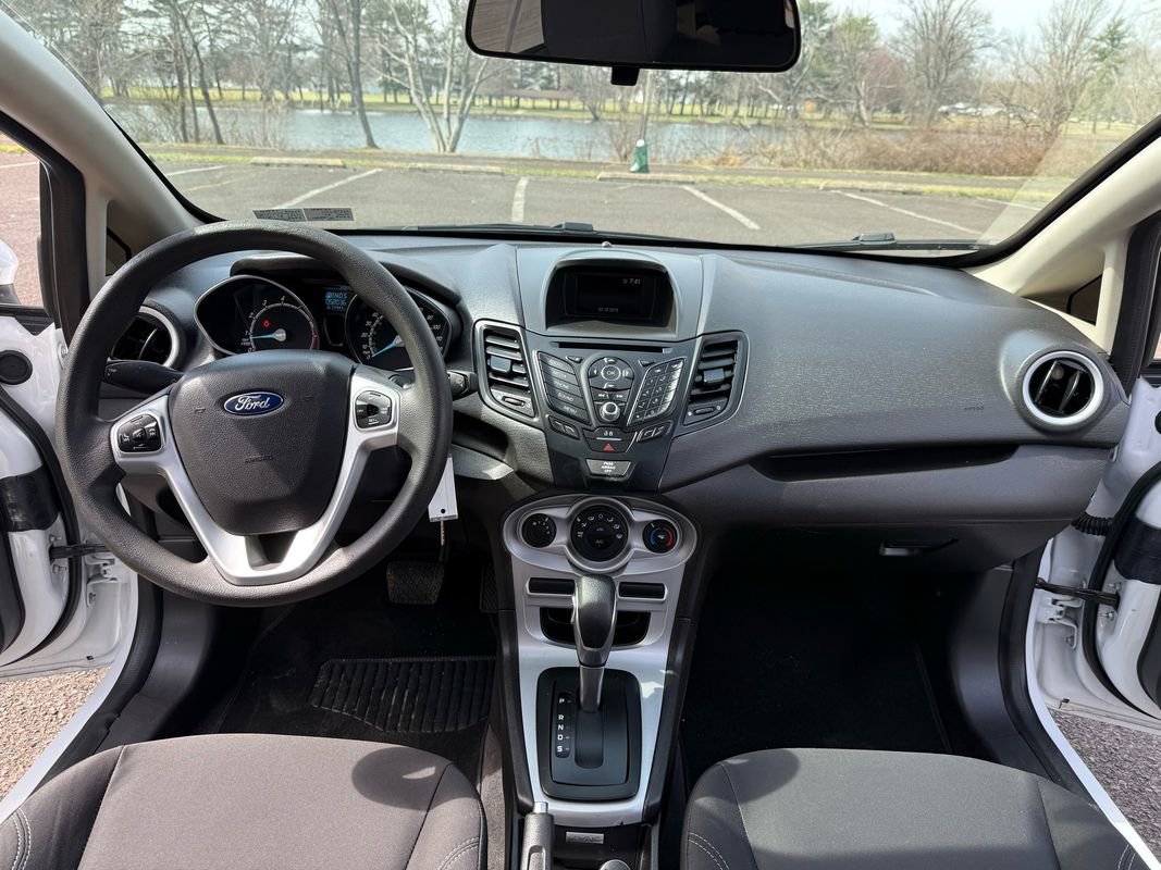 Used 2019 Ford Fiesta SE image 26