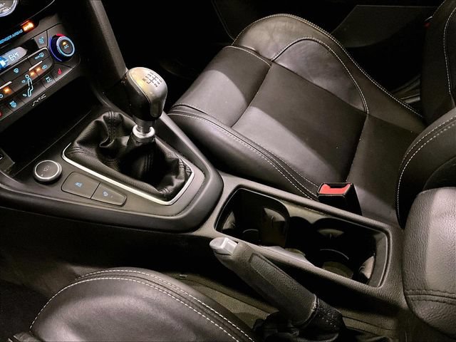 Used 2015 Ford Focus ST w/ Equipment Group 402A FWD image 16