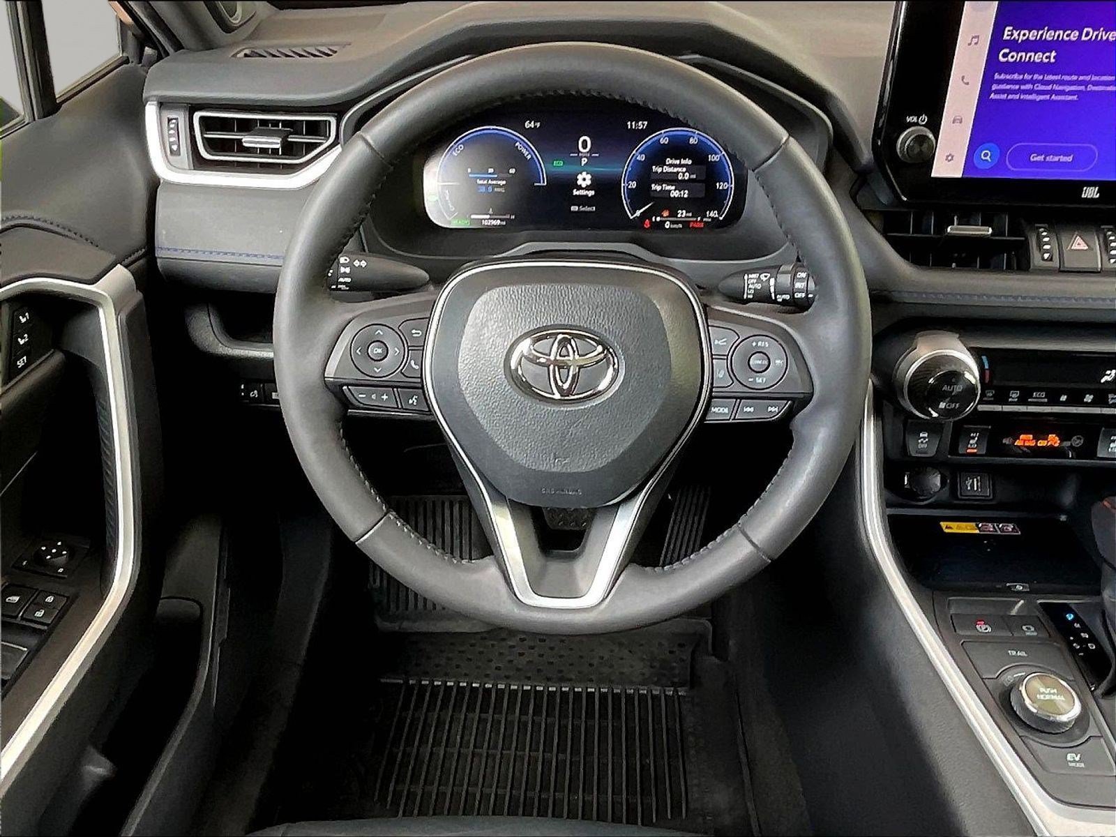 Used 2023 Toyota RAV4 XSE AWD/4WD image 8