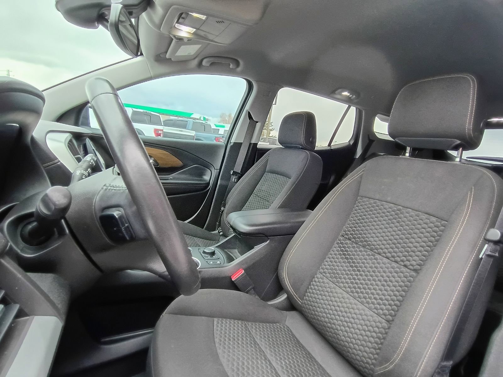 Used 2020 GMC Terrain SLE w/ Driver Convenience Package image 14