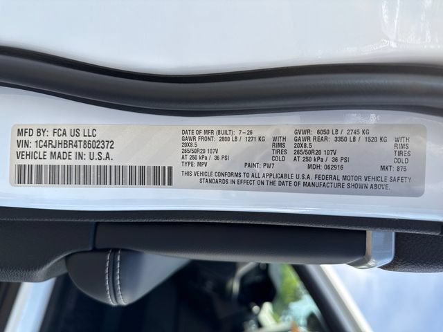 New 2026 Jeep Grand Cherokee Limited w/ Limited Altitude Package AWD/4WD image 16
