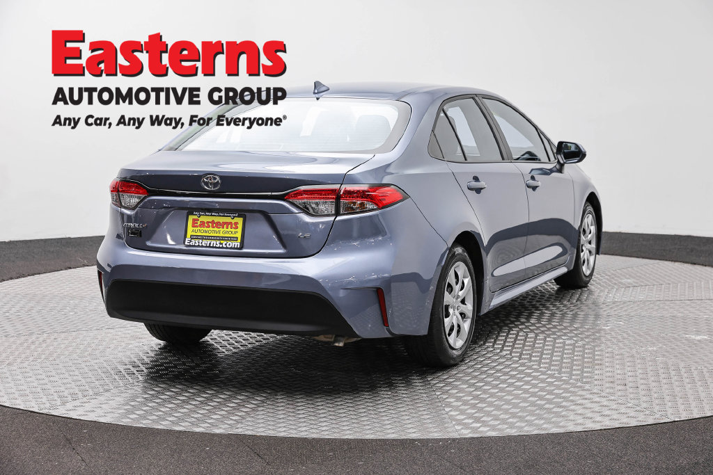 Used 2025 Toyota Corolla LE FWD image 7