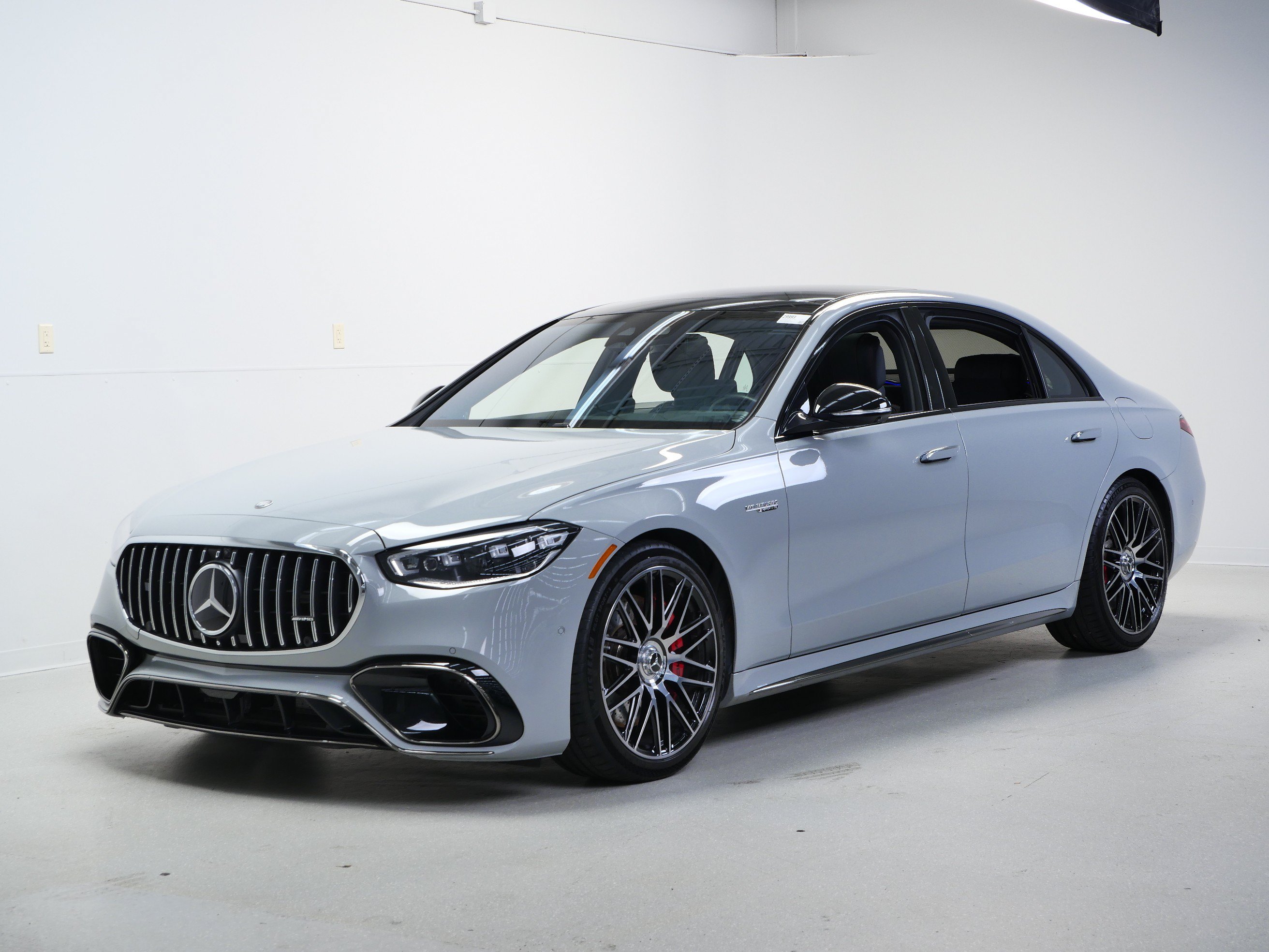 Used 2024 Mercedes-Benz S 63 AMG S image 11