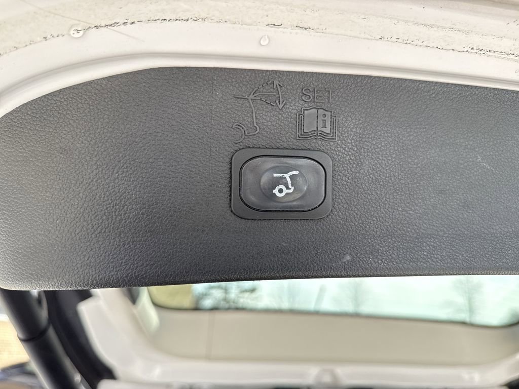 Used 2019 Ford Escape SEL image 33