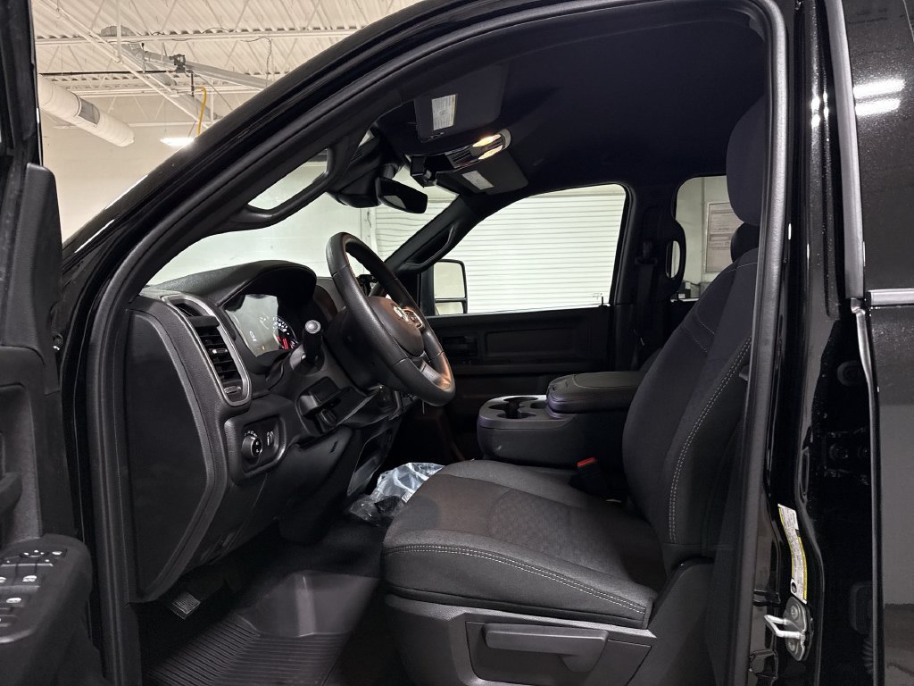New 2026 RAM 3500 Tradesman AWD/4WD image 20