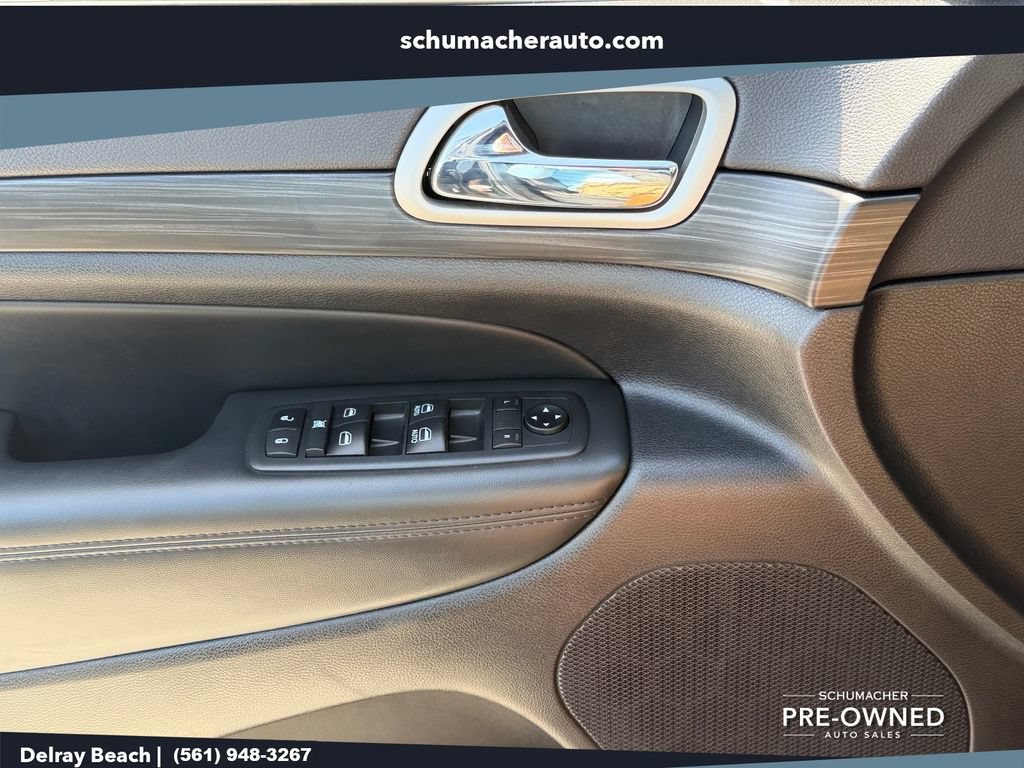Used 2021 Jeep Grand Cherokee Laredo X RWD image 22