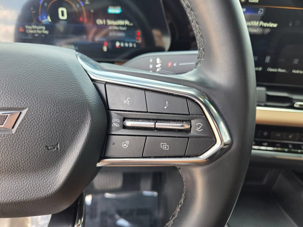 Used 2025 Chevrolet Equinox ACTIV FWD image 31