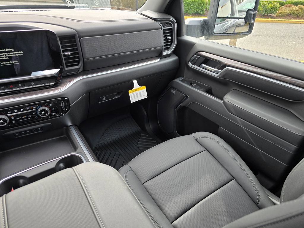 New 2026 Chevrolet Silverado 3500 LTZ w/ LTZ Plus Package image 21