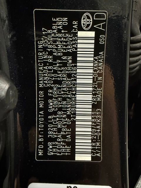Used 2017 Toyota Corolla LE w/ Carpet Mat Package (TMS) FWD image 27
