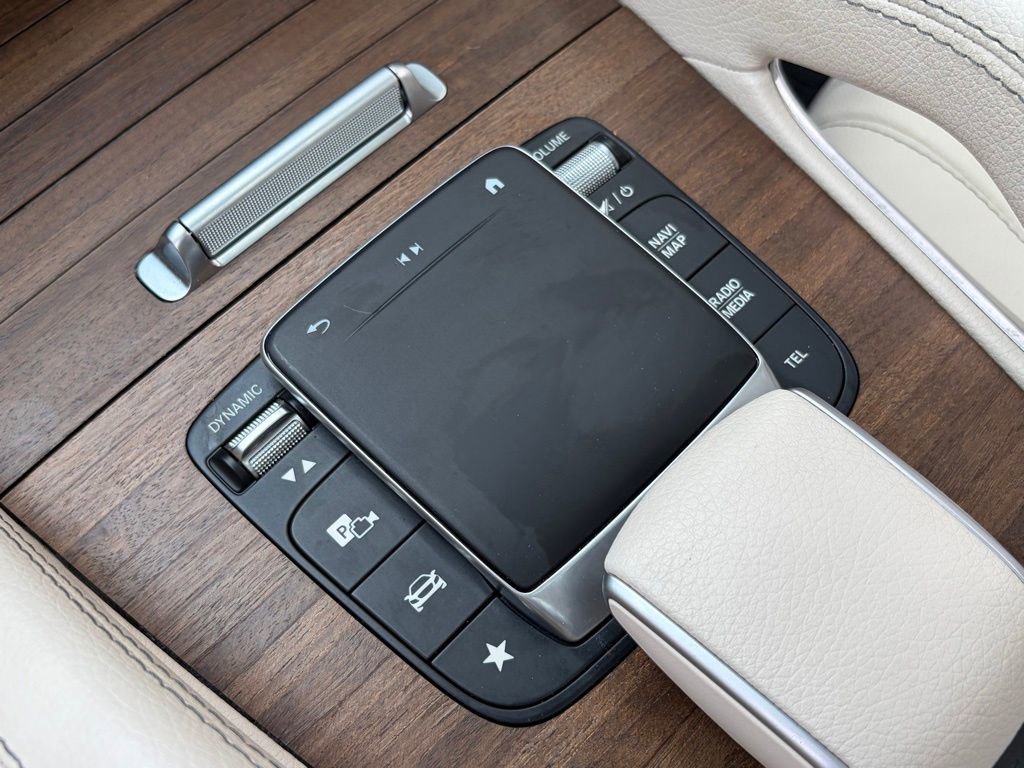 Used 2022 Mercedes-Benz GLS 450 4MATIC w/ Warmth & Comfort Package image 15