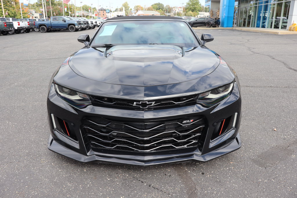 Used 2018 Chevrolet Camaro ZL1 RWD image 29