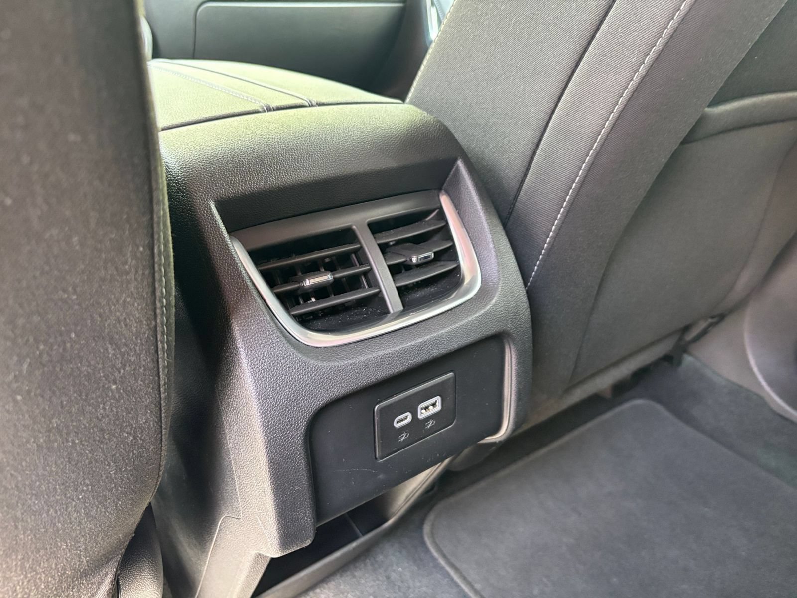 Used 2026 Chevrolet Blazer LT FWD image 22