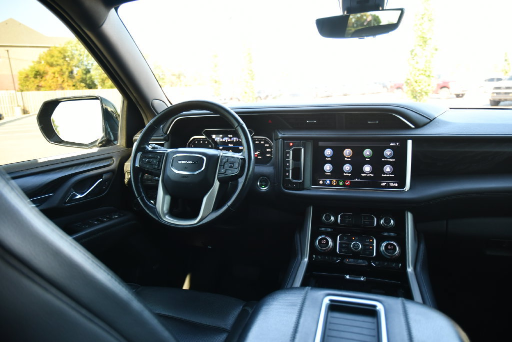Used 2021 GMC Yukon XL Denali w/ Denali Ultimate Package AWD/4WD image 29