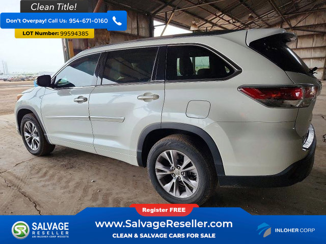 Used 2015 Toyota Highlander XLE image 3