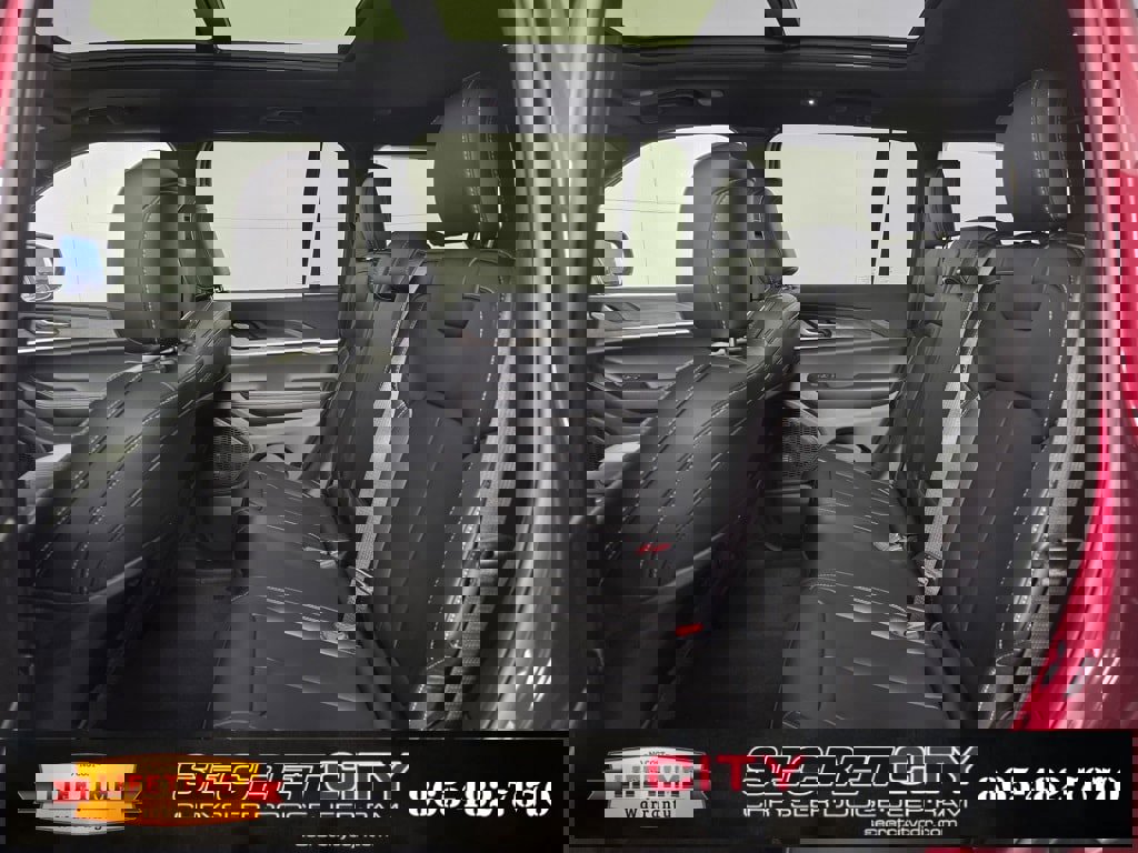 New 2025 Jeep Grand Cherokee Limited image 28