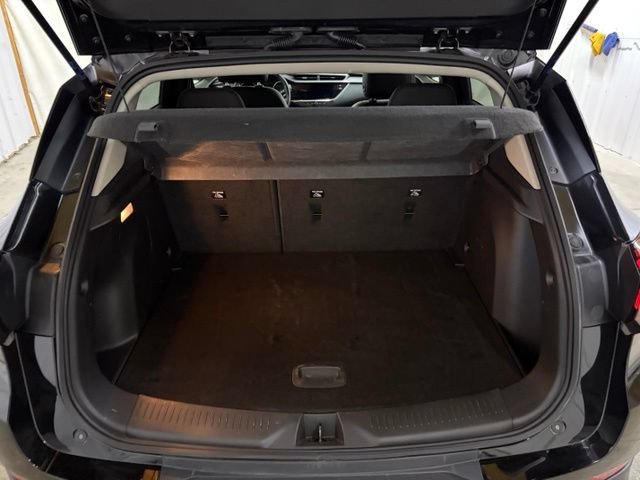 Used 2023 Buick Encore GX Preferred w/ Cold Weather Comfort Package FWD image 11