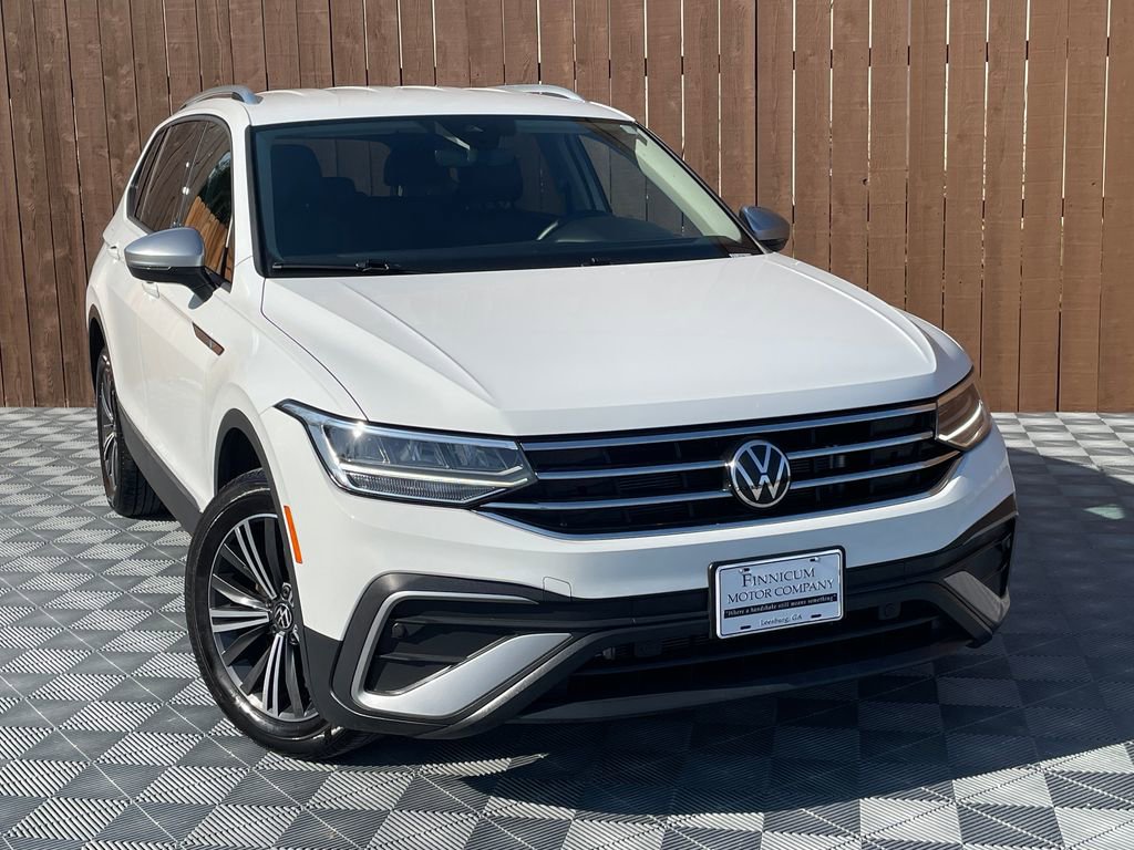 Used 2024 Volkswagen Tiguan Wolfsburg Edition image 2