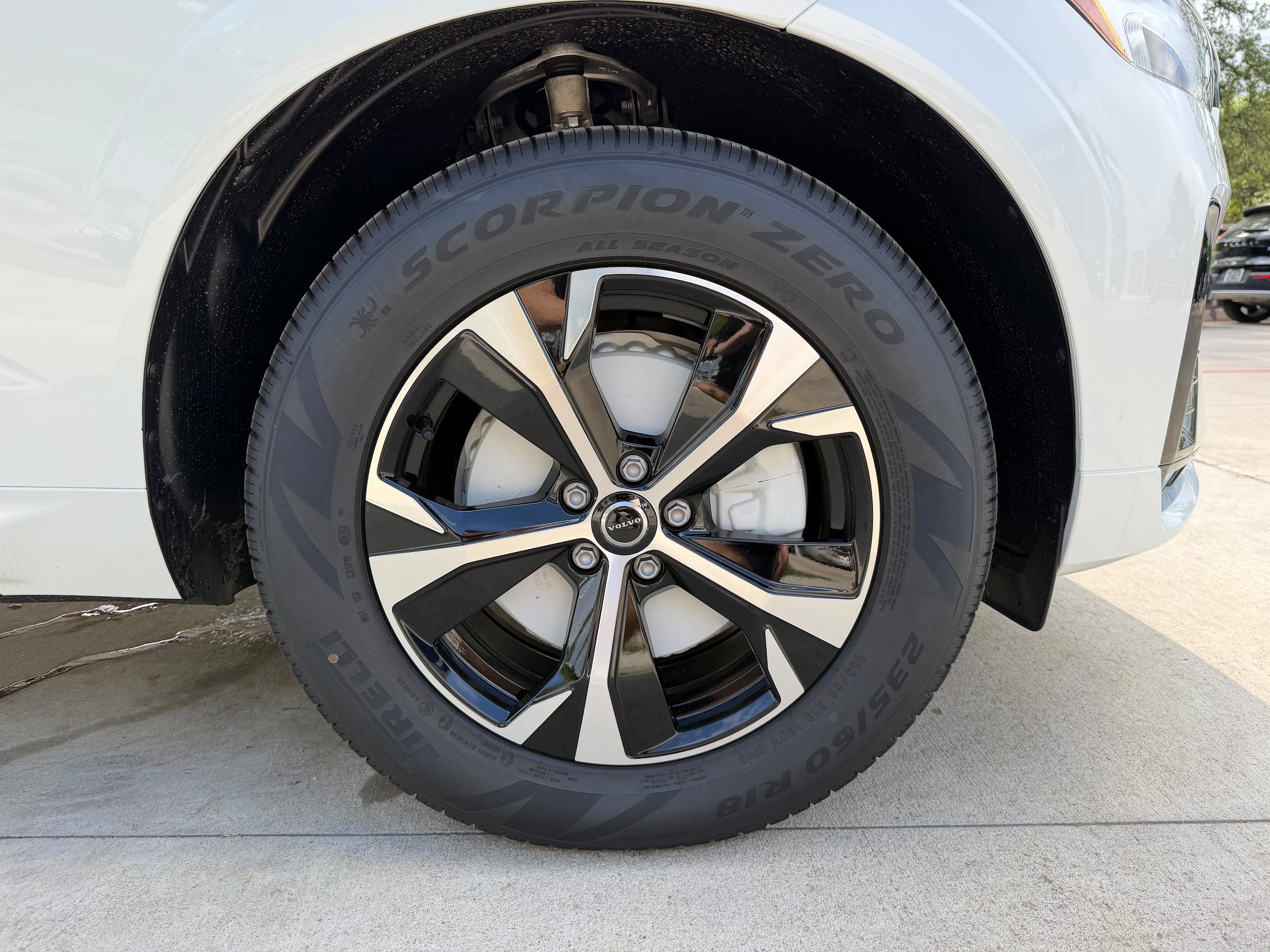 New 2026 Volvo XC60 B5 Core AWD/4WD image 7