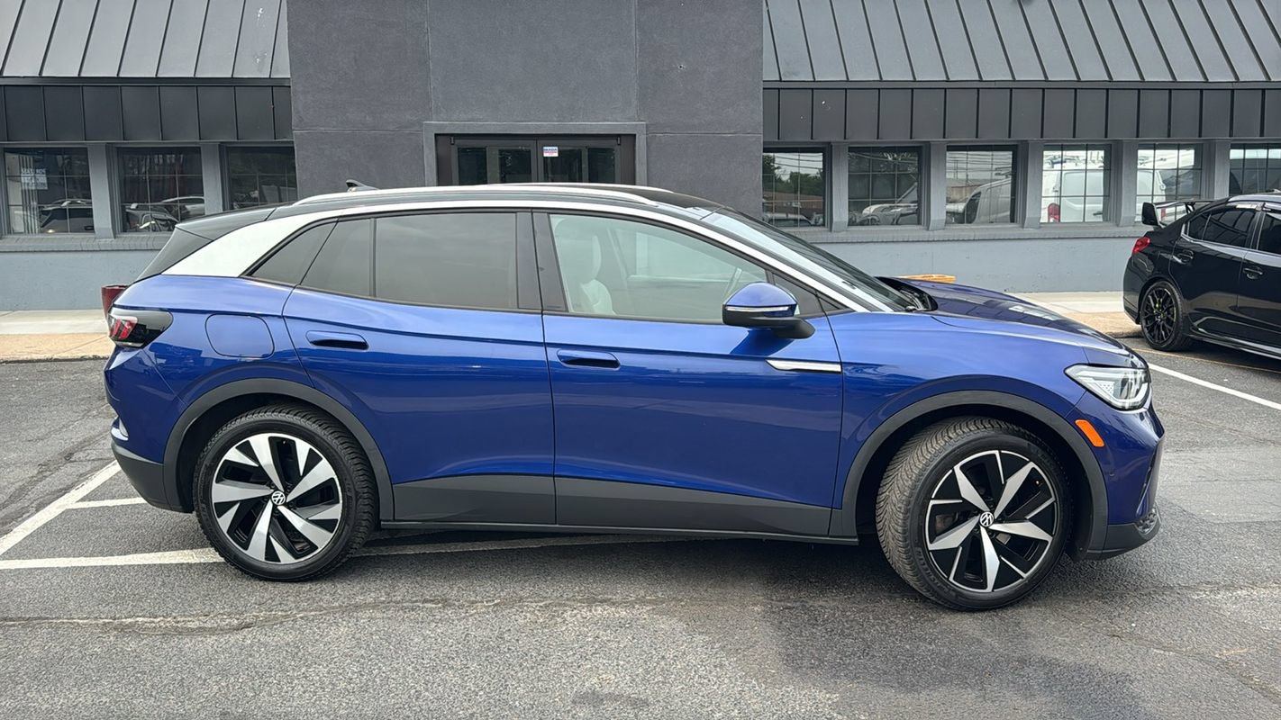 Used 2021 Volkswagen ID.4 Pro S w/ Gradient Package AWD/4WD image 2