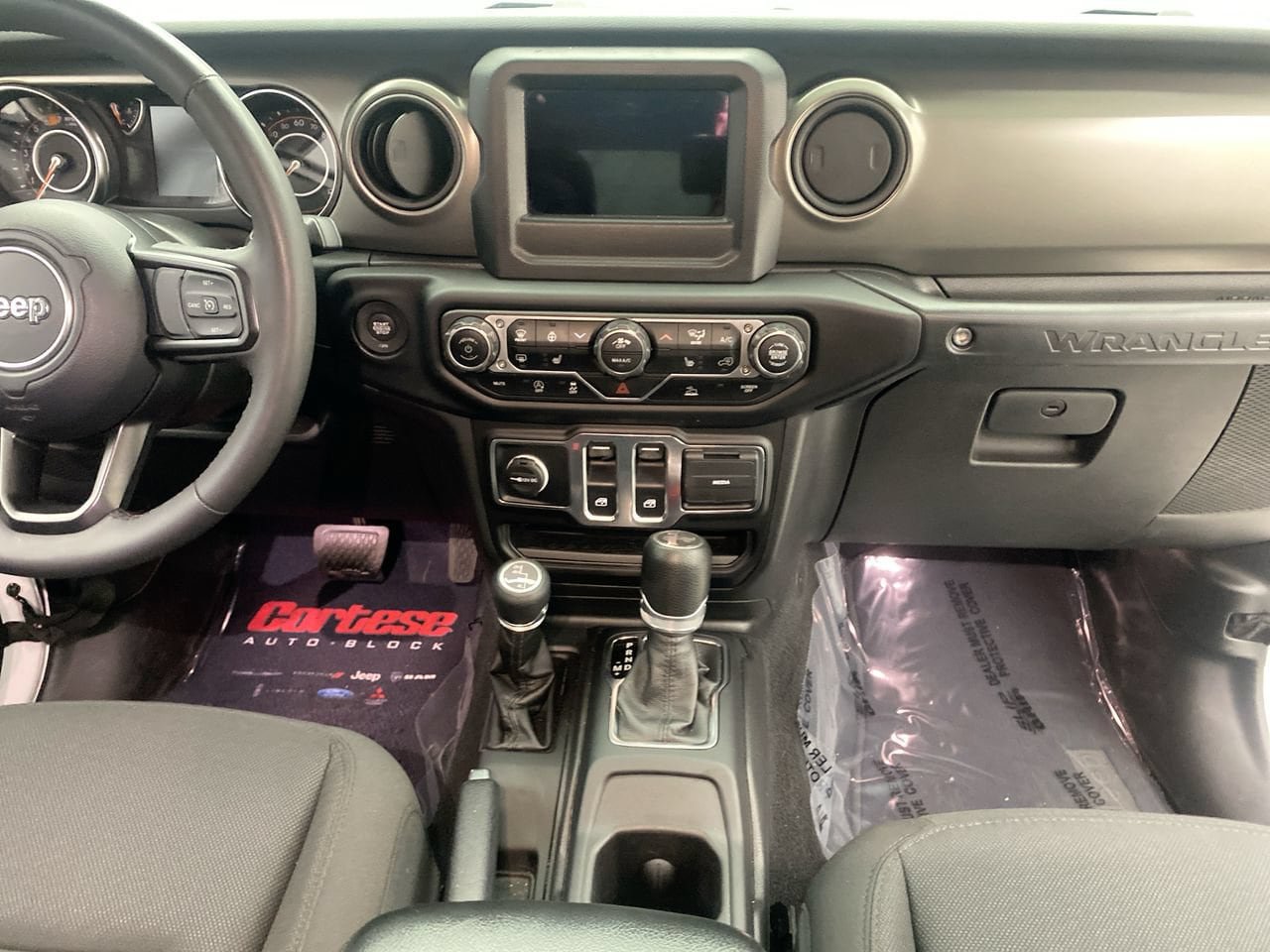 Used 2023 Jeep Wrangler Sport AWD/4WD image 21