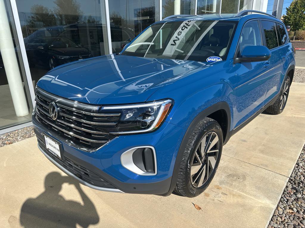 New 2025 Volkswagen Atlas SEL image 1