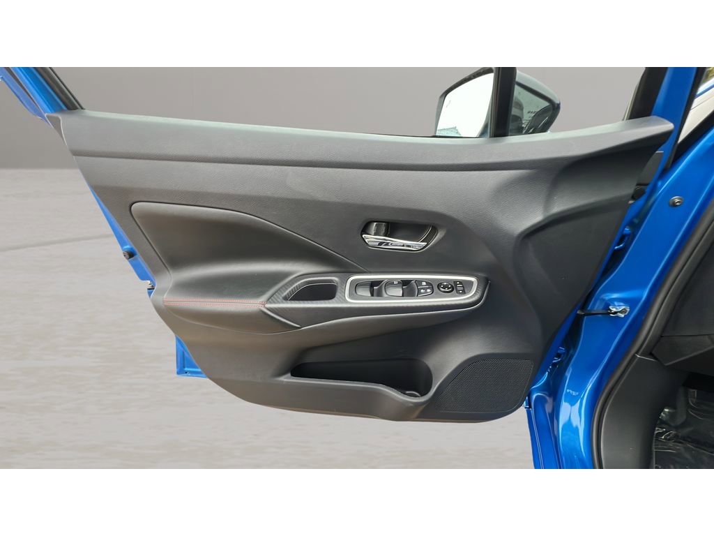 Used 2024 Nissan Versa SR image 26