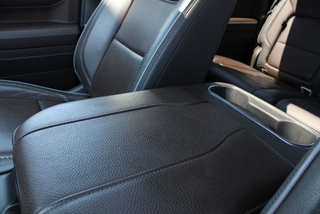 Used 2024 GMC Sierra 1500 Denali AWD/4WD image 19