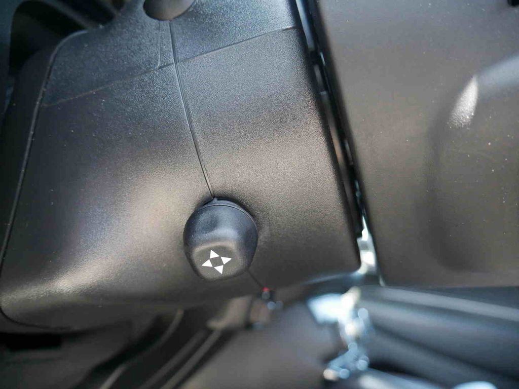Used 2025 Dodge Durango R/T AWD/4WD image 31