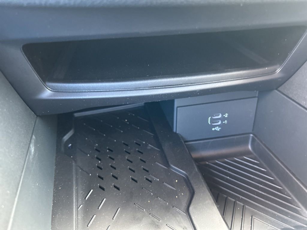 New 2026 Chrysler Pacifica Select FWD image 43