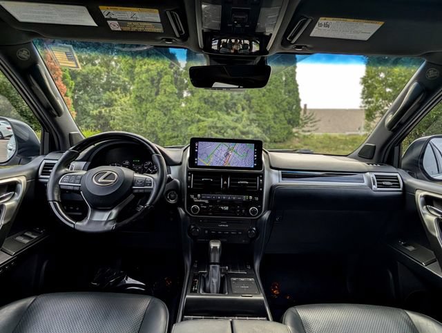 Used 2023 Lexus GX 460 Luxury w/ Sport Design Package AWD/4WD image 13