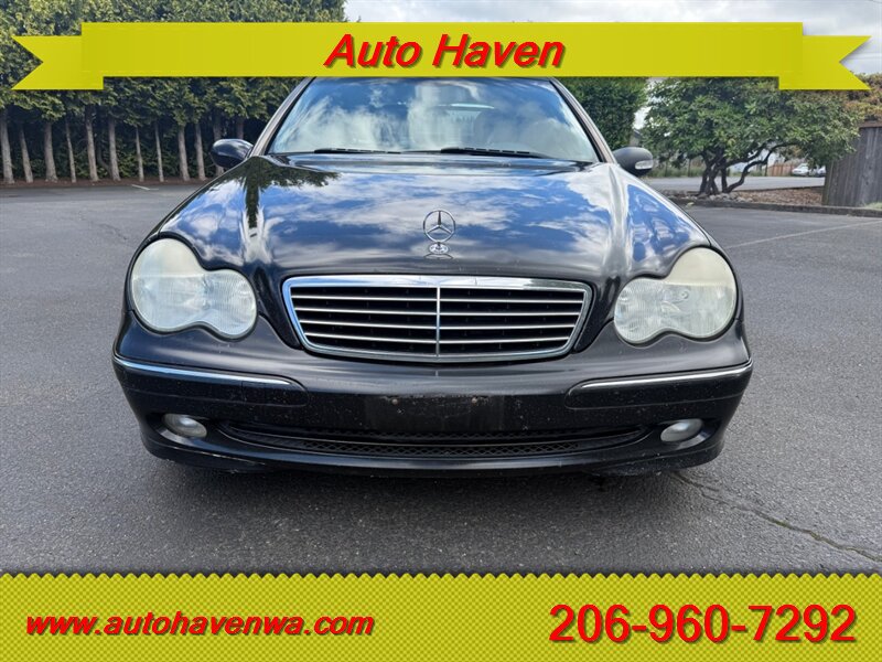 Used 2004 Mercedes-Benz C 230 Sedan image 3