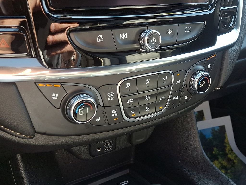 Certified 2023 Chevrolet Traverse Premier w/ Redline Edition image 15