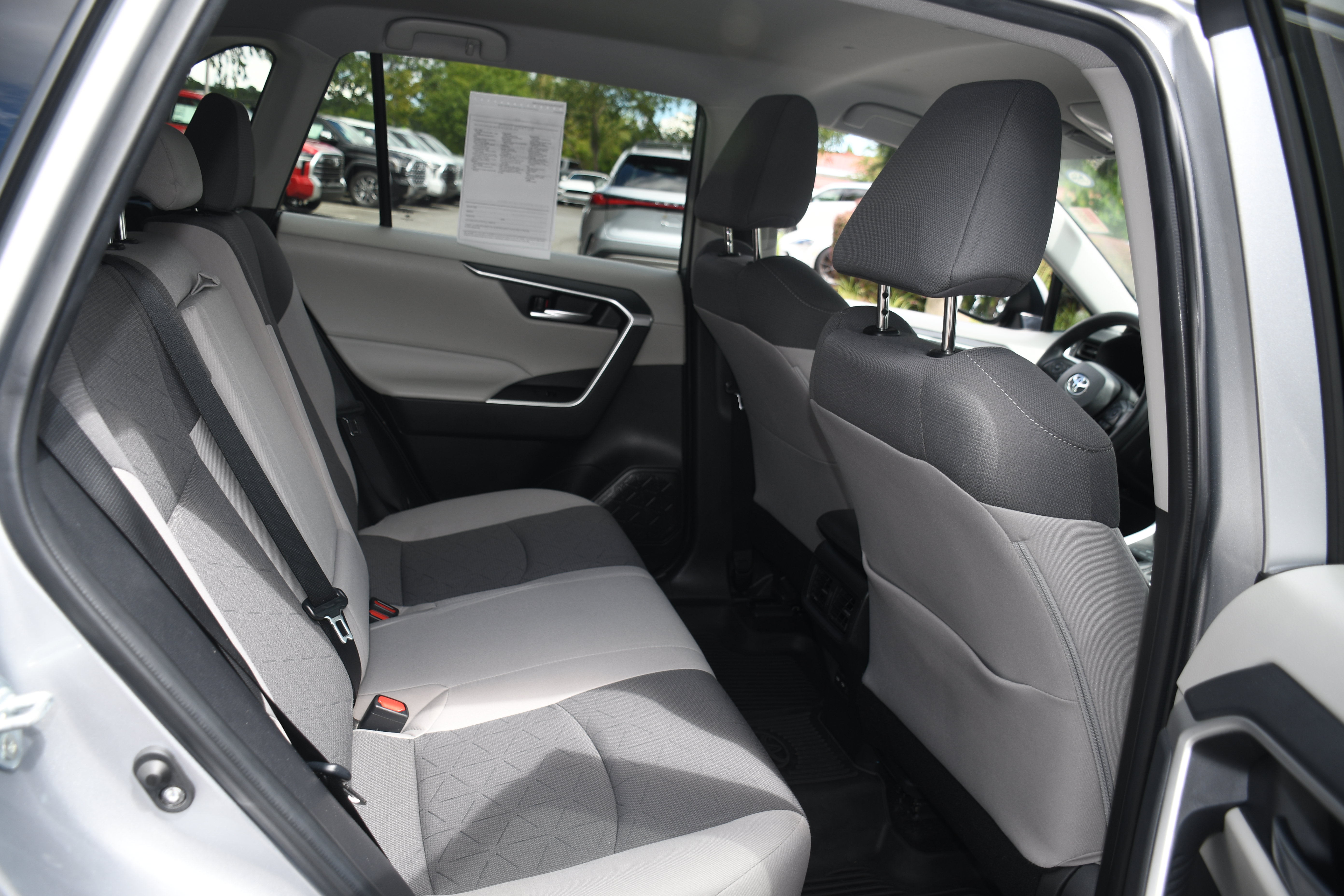 Certified 2025 Toyota RAV4 XLE FWD image 18