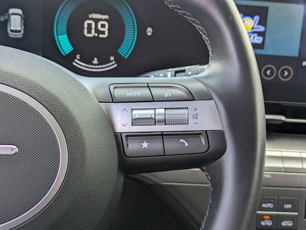 Used 2025 Hyundai Kona SEL FWD image 20