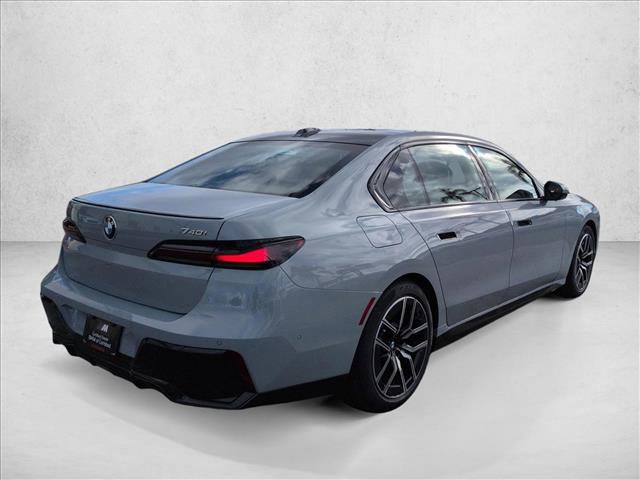 New 2026 BMW 740i image 2