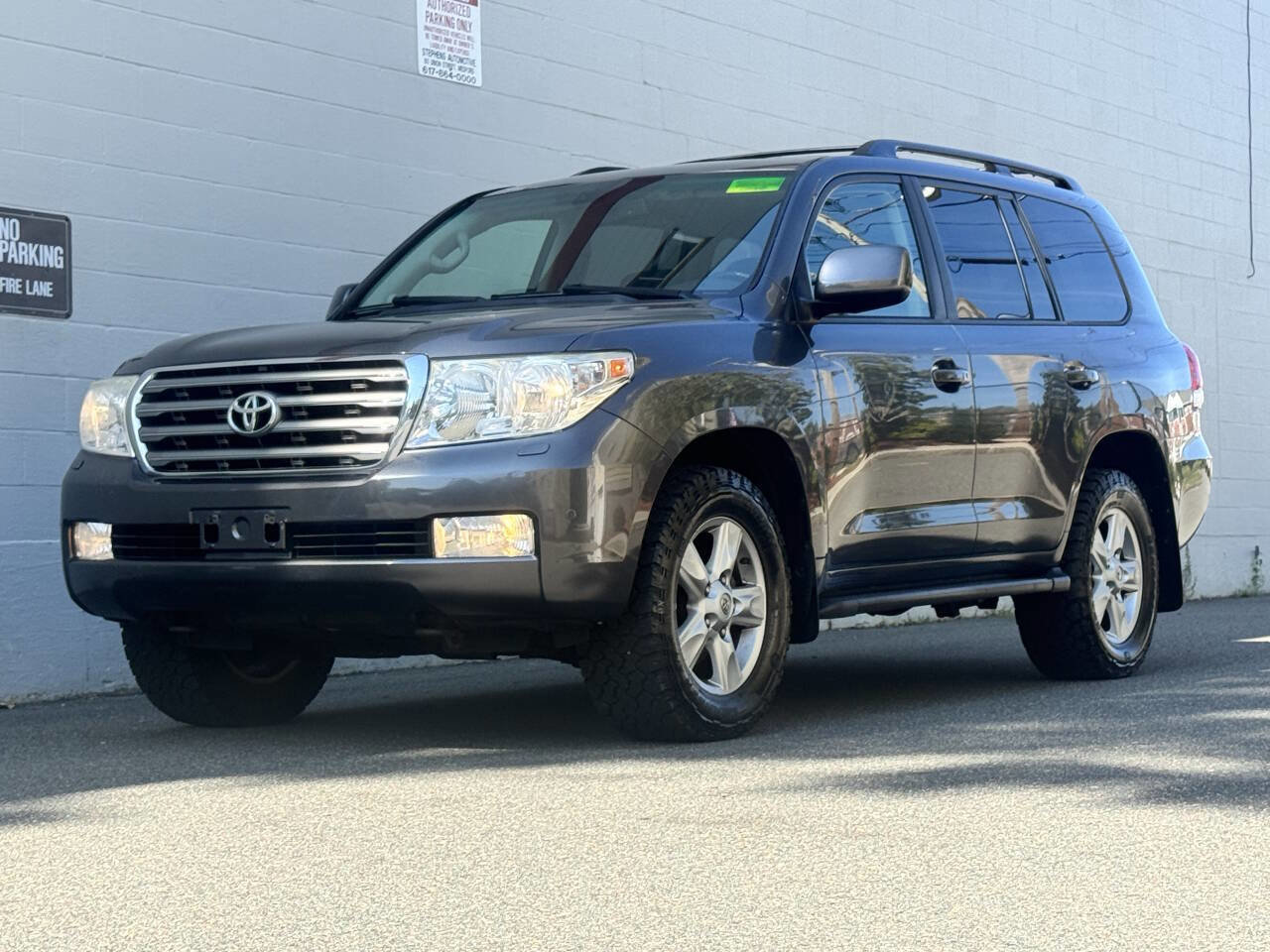 Used 2011 Toyota Land Cruiser image 2