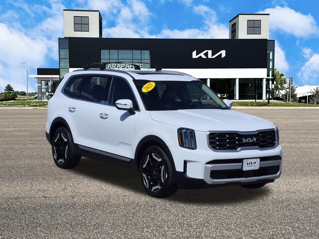 Used 2025 Kia Telluride S AWD/4WD image 2