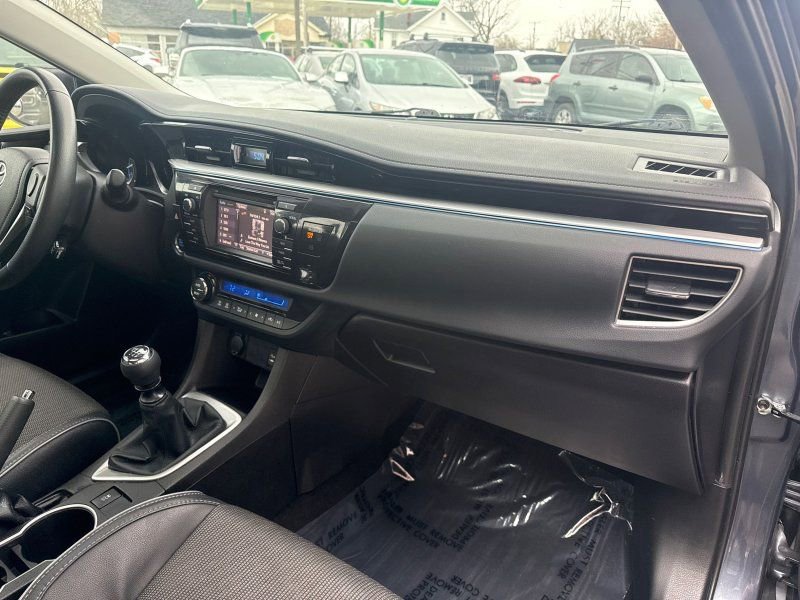 Used 2016 Toyota Corolla S FWD image 16
